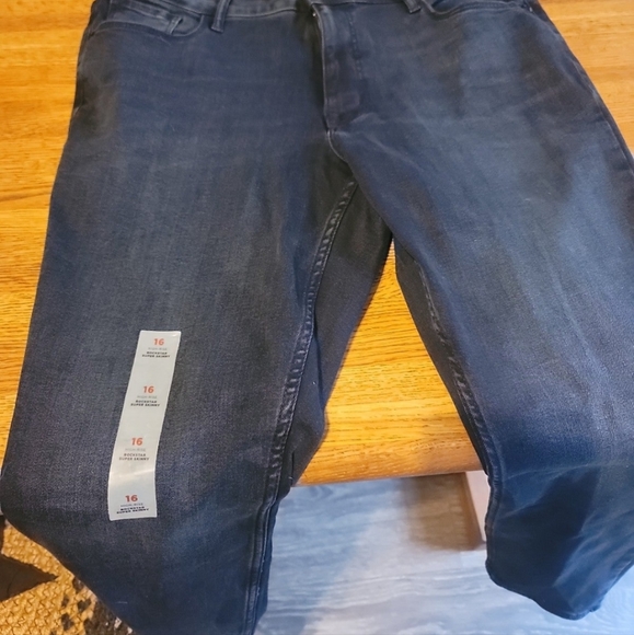 Old Navy Rockstar Jeans - Picture 5 of 5